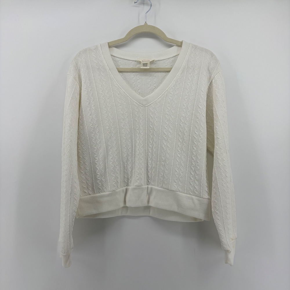 Urban Romantics Textured V Neck Long Sleeve Sweater Cream Size Large‎